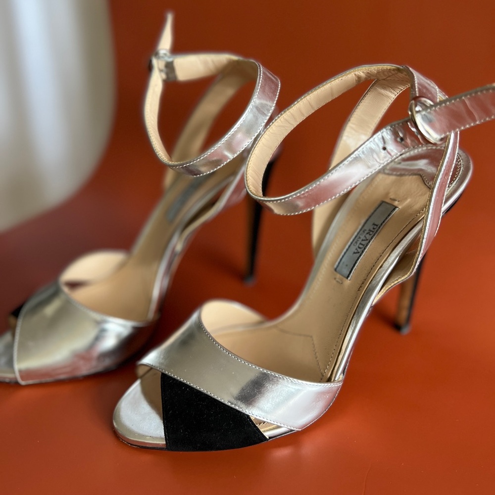 Prada Leather Slingback Sandals. 37.5